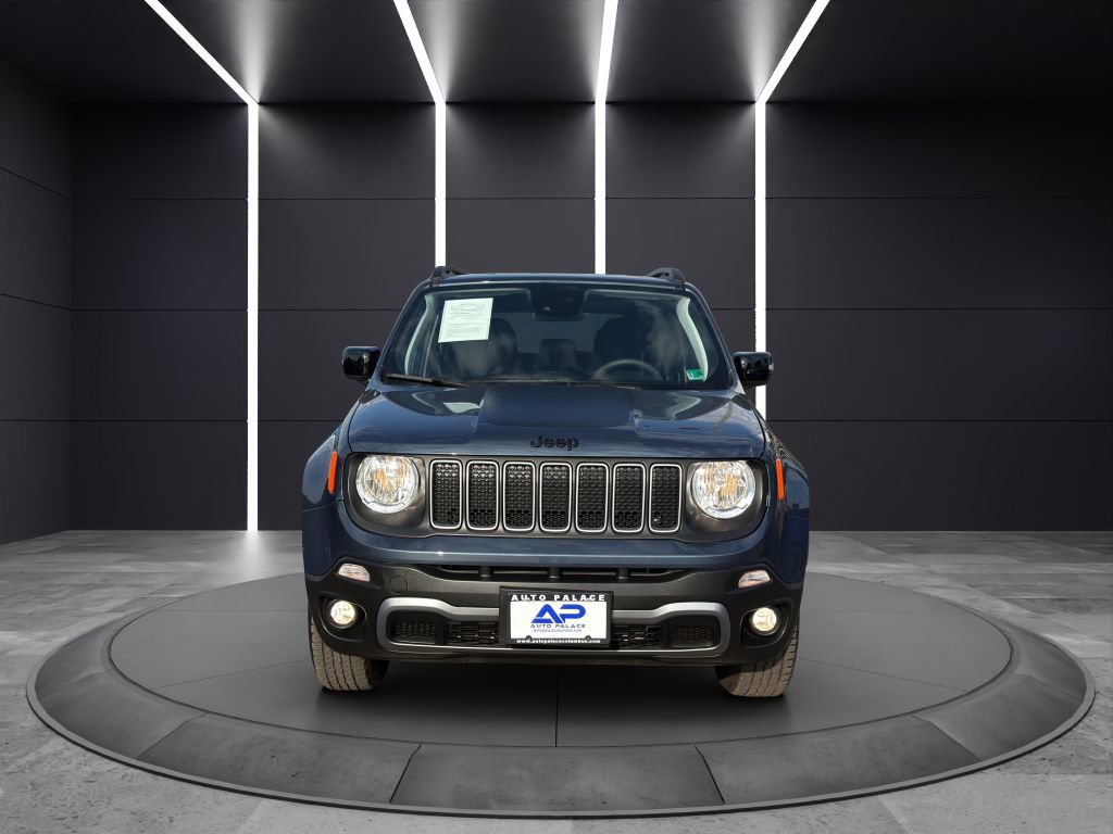 Used 2023 Jeep Renegade Latitude image 2
