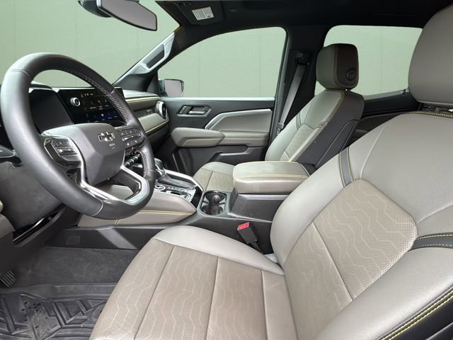 Used 2024 Chevrolet Colorado ZR2 w/ ZR2 Convenience Package III AWD/4WD image 11