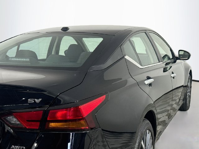 Used 2023 Nissan Altima 2.5 SV AWD/4WD image 33
