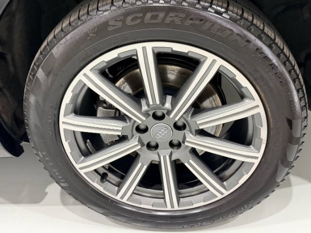 Used 2018 Audi Q7 3.0T Premium Plus w/ Premium Plus Package AWD/4WD image 16