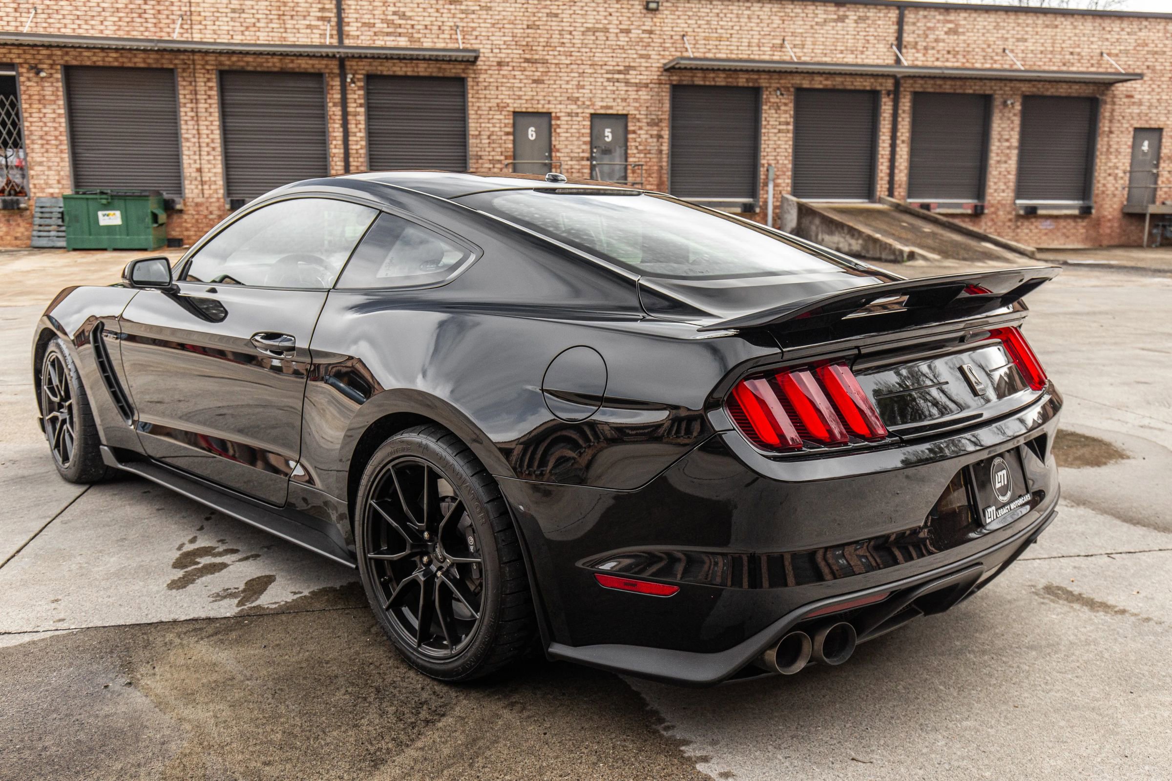 Used 2019 Ford Mustang Shelby GT350 w/ Technology Package image 10