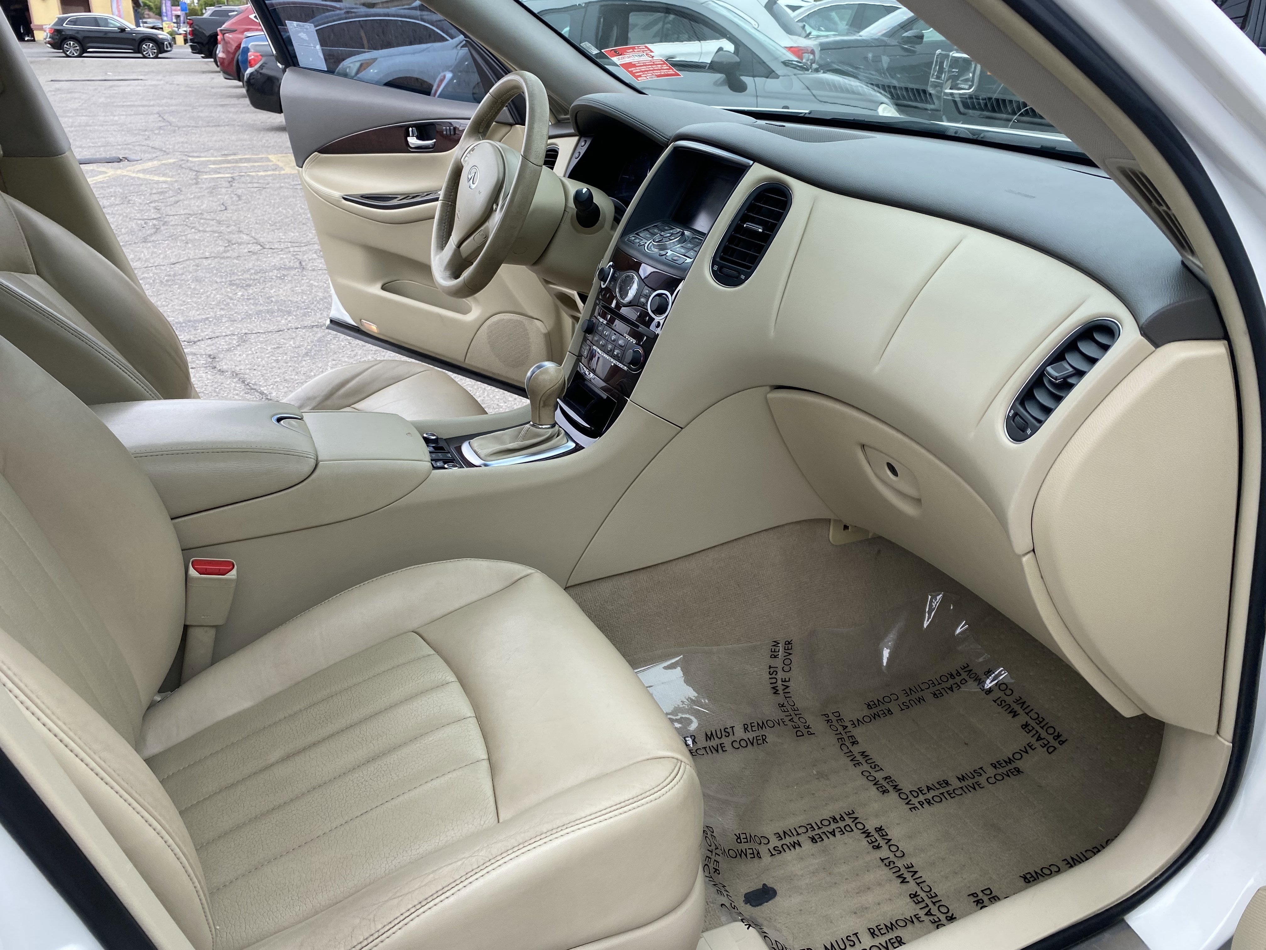 Used 2012 INFINITI EX35 Journey w/ Premium Pkg image 19