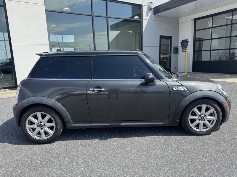 Used 2013 MINI Cooper S image 2