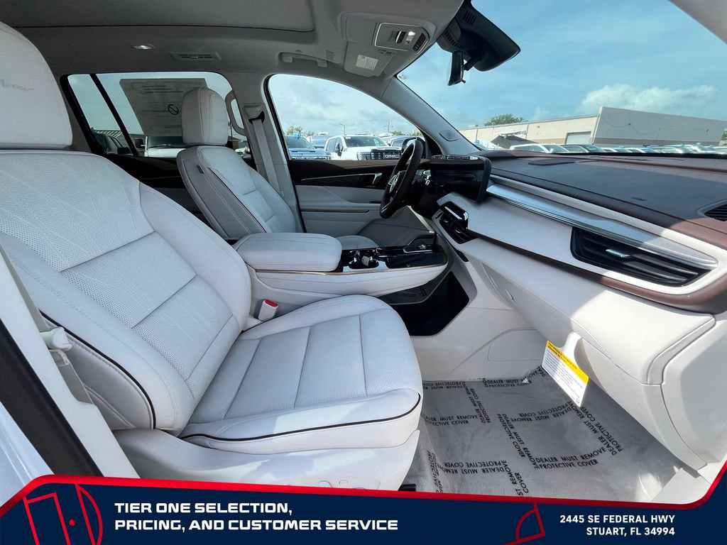 New 2026 Buick Enclave Avenir w/ Super Cruise Package AWD/4WD image 21
