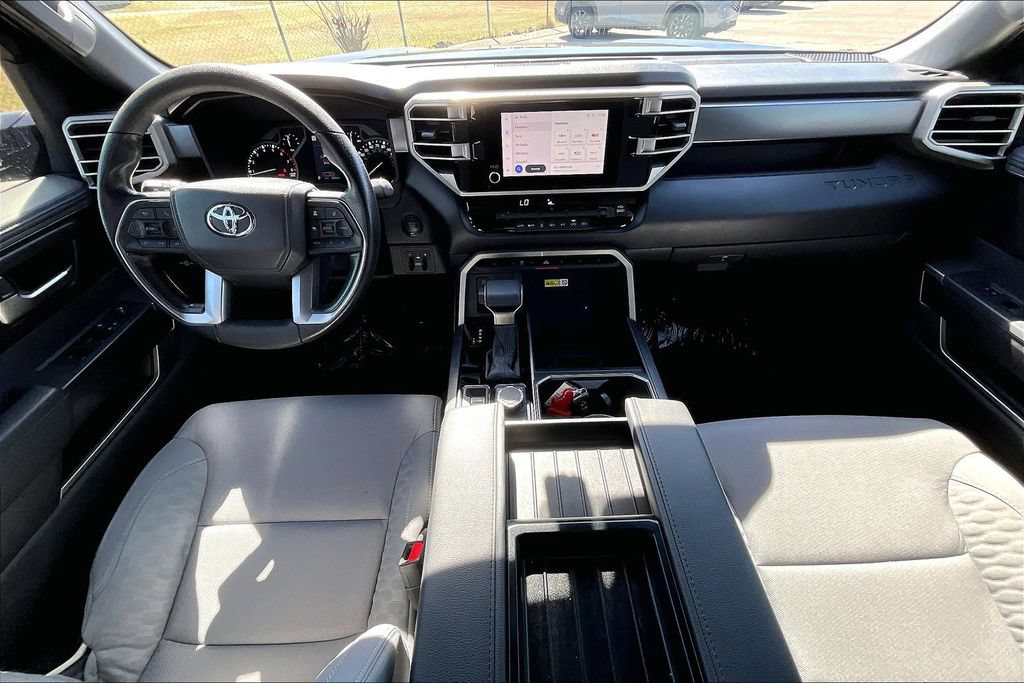 Used 2025 Toyota Tundra SR5 AWD/4WD image 18