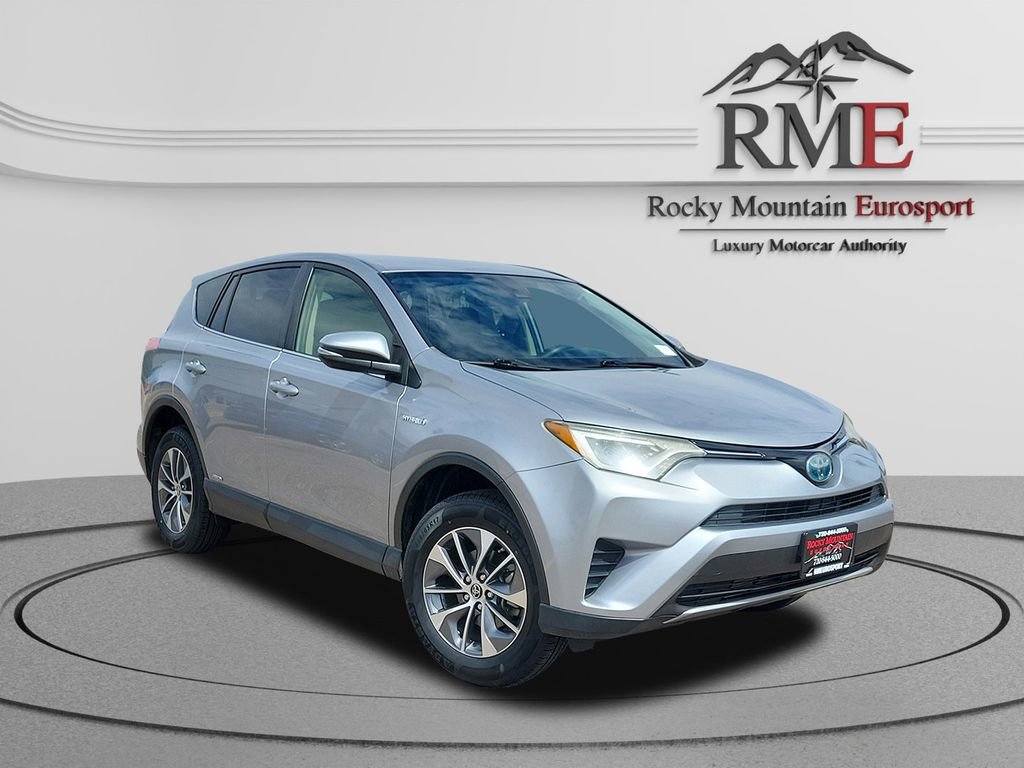 Used 2018 Toyota RAV4 LE w/ Carpet Mat Package