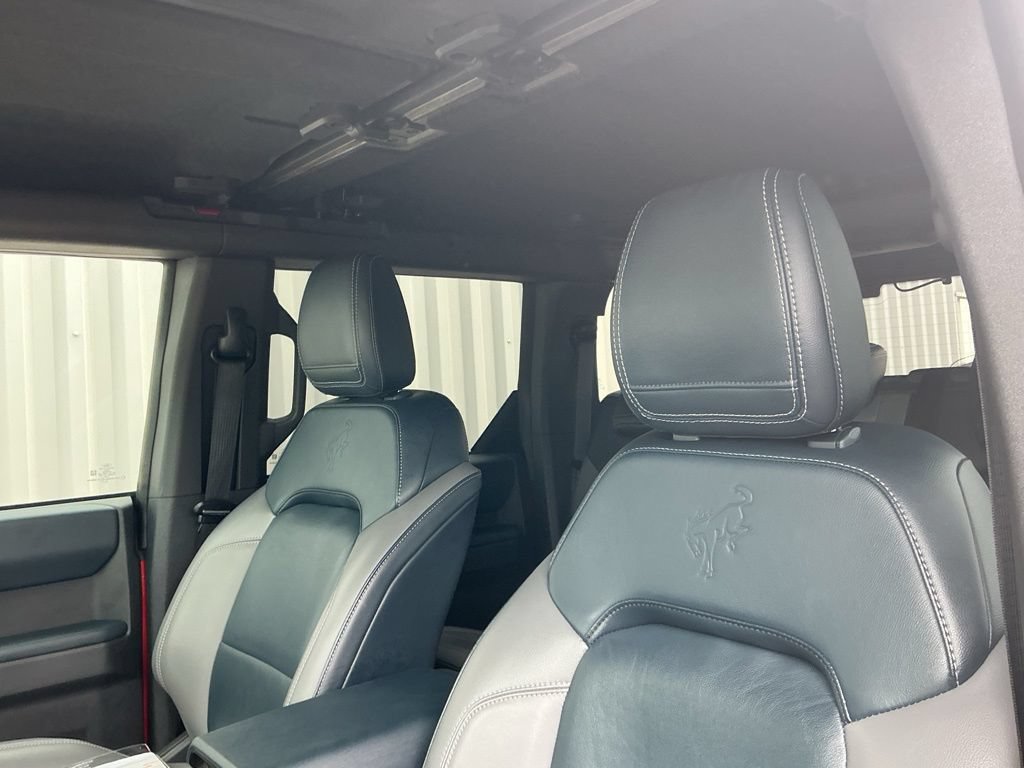 Used 2022 Ford Bronco Outer Banks w/ Sasquatch Package AWD/4WD image 9