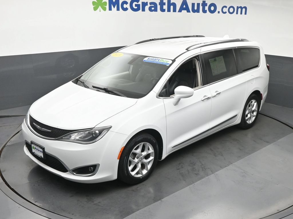 Used 2018 Chrysler Pacifica Touring-L Plus w/ Tire & Wheel Group FWD image 22