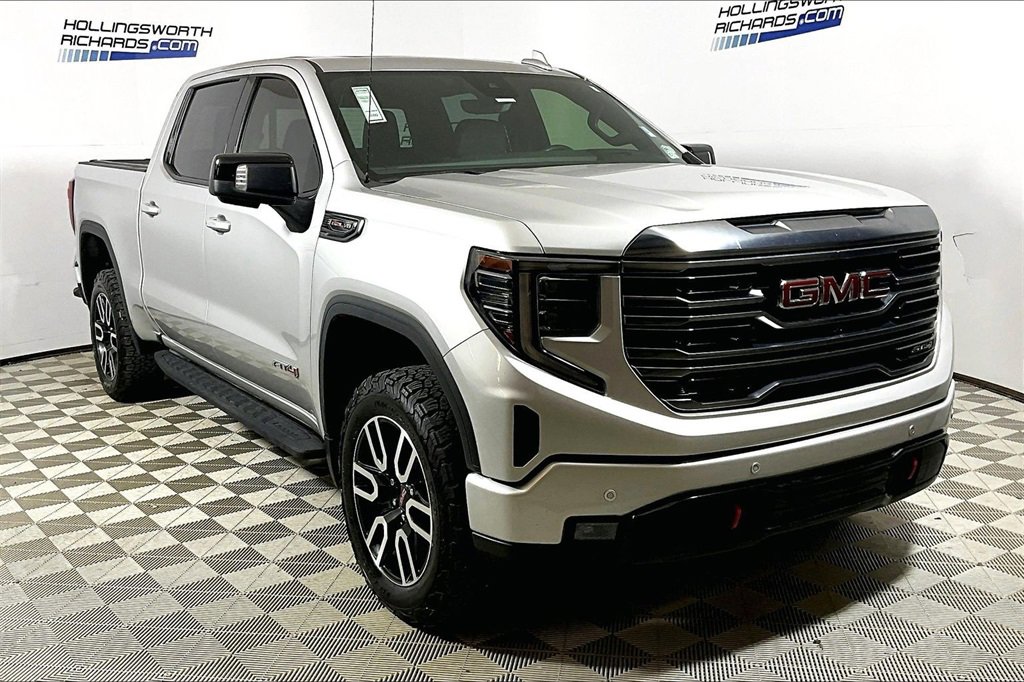 Used 2022 GMC Sierra 1500 AT4 w/ AT4 Premium Package image 3