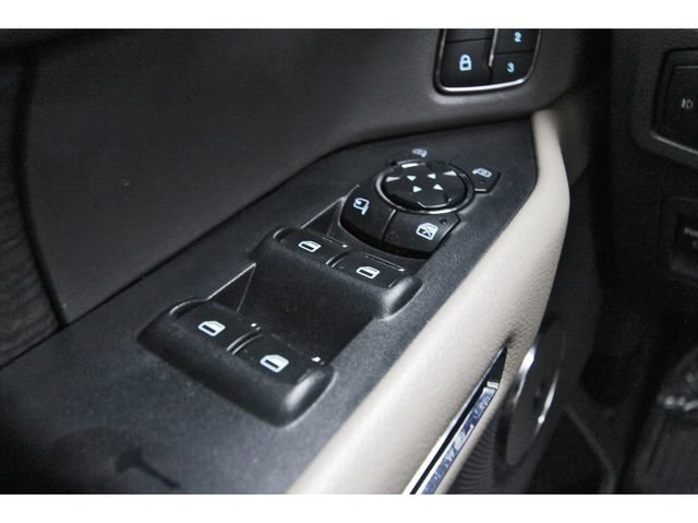 Used 2019 Ford Expedition Limited w/ Equipment Group 301A RWD image 18