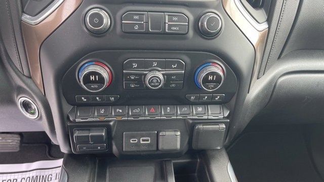 Used 2020 Chevrolet Silverado 3500 High Country image 20