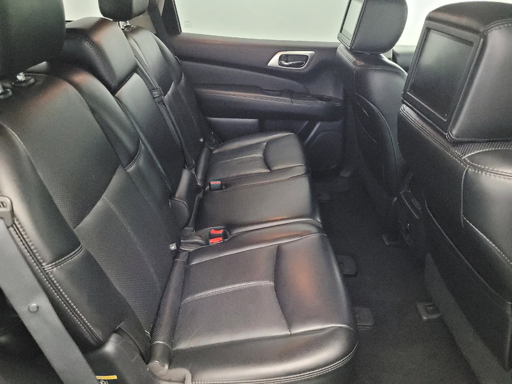 Used 2017 Nissan Pathfinder Platinum w/ Family Entertainment Package AWD/4WD image 19