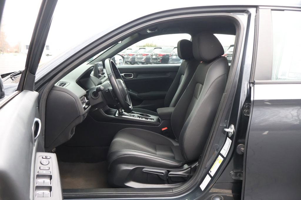 Used 2023 Honda Civic Sport image 29