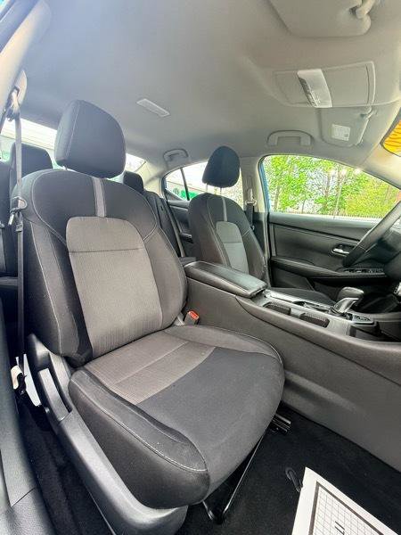 Used 2020 Nissan Sentra SV w/ Trunk Package FWD image 10