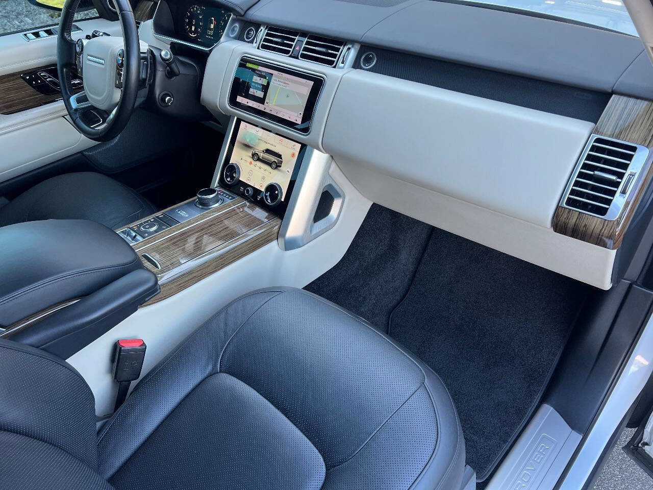 Used 2019 Land Rover Range Rover Supercharged image 22