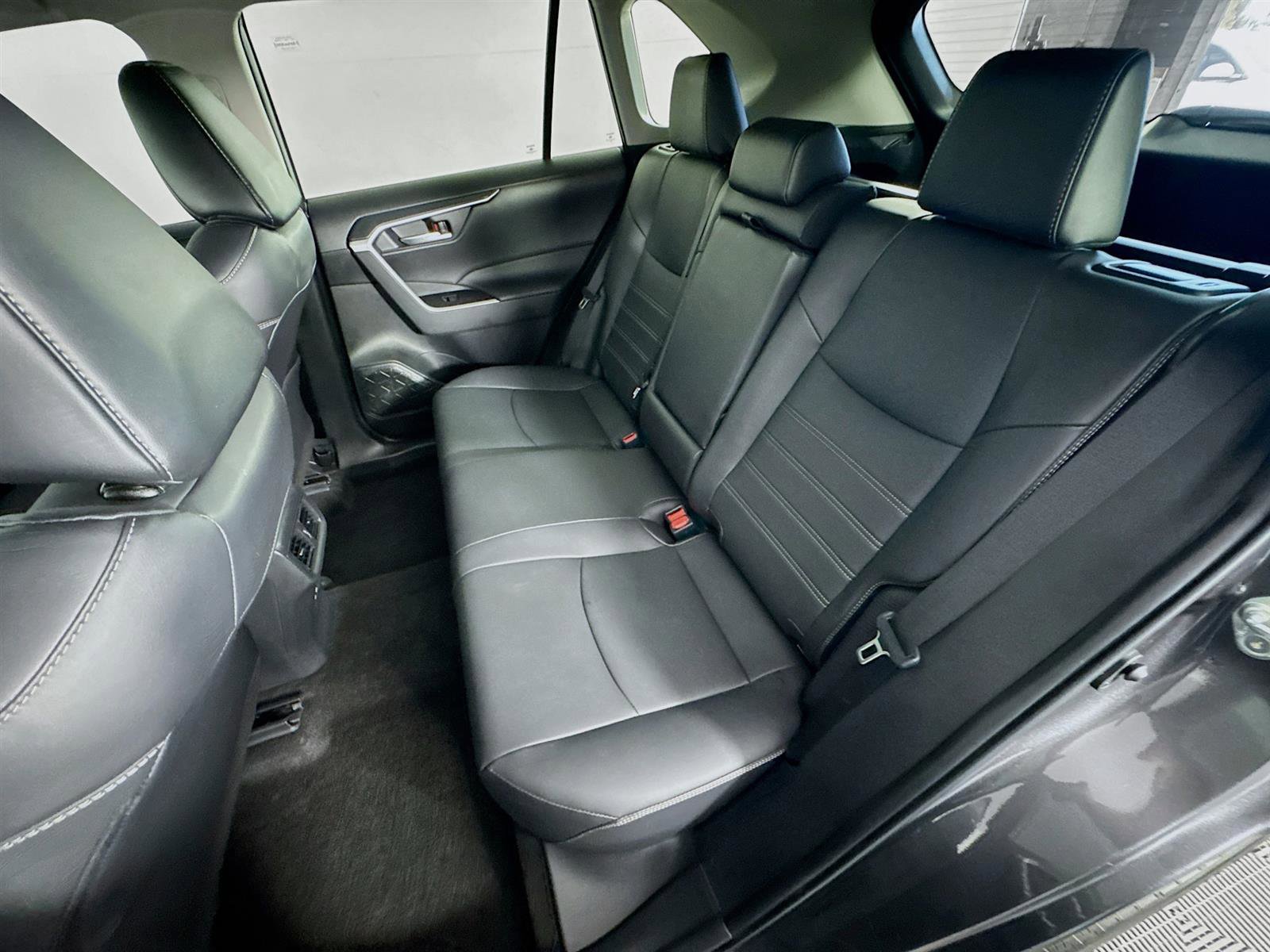 Used 2024 Toyota RAV4 XLE Premium image 23
