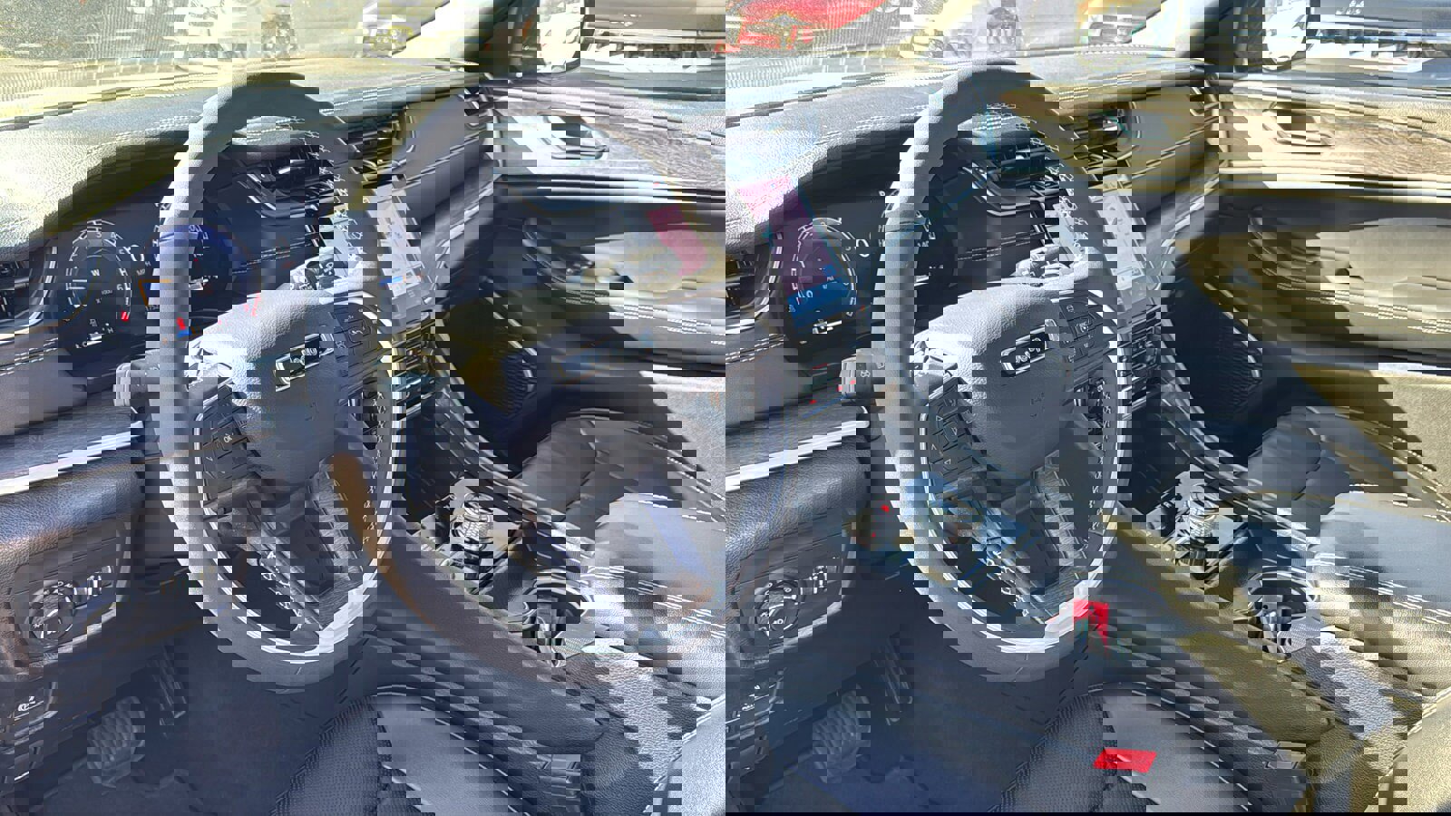 Certified 2024 Jeep Grand Cherokee Limited w/ Luxury Tech Group II image 16