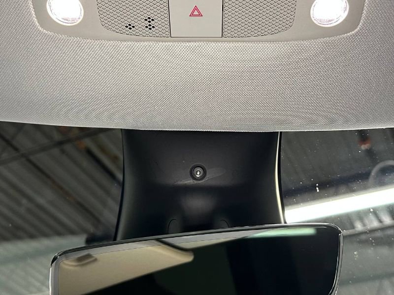 Used 2023 Tesla Model Y Long Range image 40