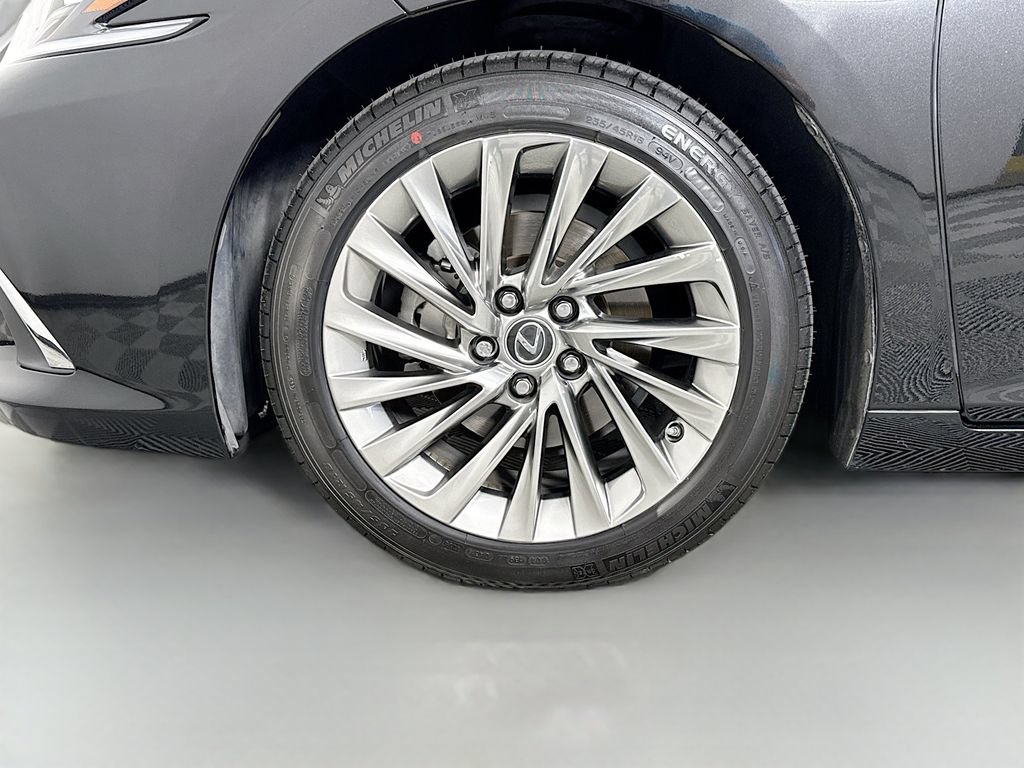 Certified 2023 Lexus ES 350 Ultra Luxury w/ Accessory Package (Z2) FWD image 33