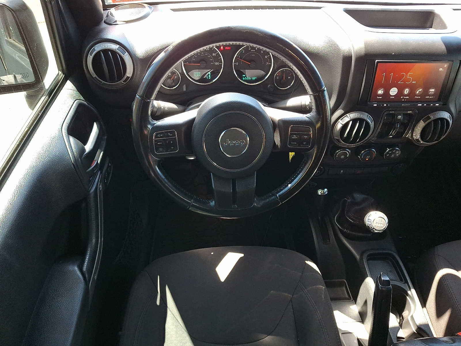 Used 2017 Jeep Wrangler Unlimited Sport w/ Quick Order Package 23S AWD/4WD image 13