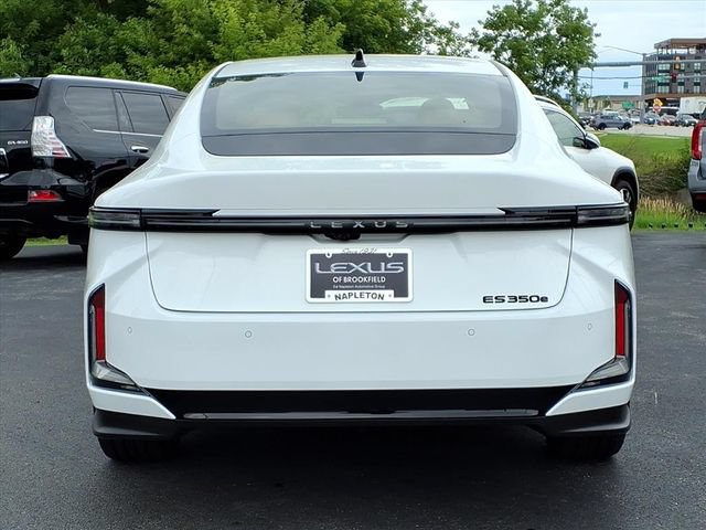 New 2026 Lexus ES 350e FWD image 7