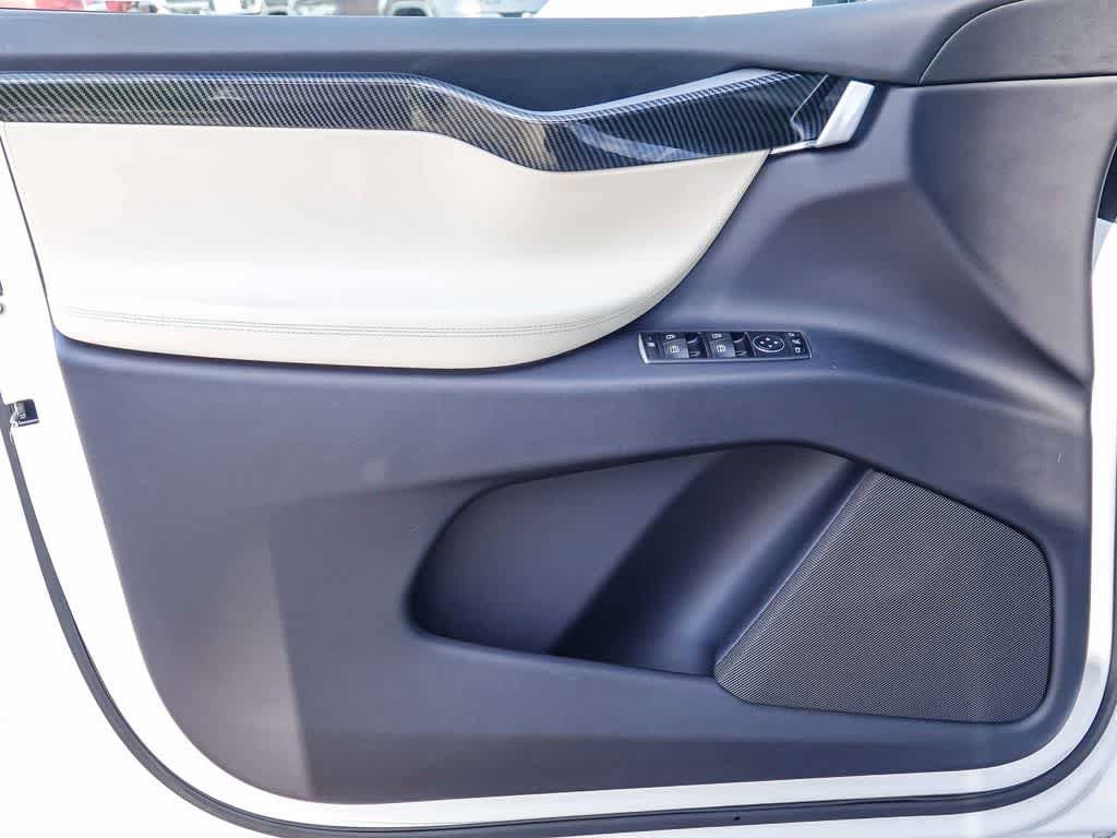 Used 2020 Tesla Model X Long Range image 18