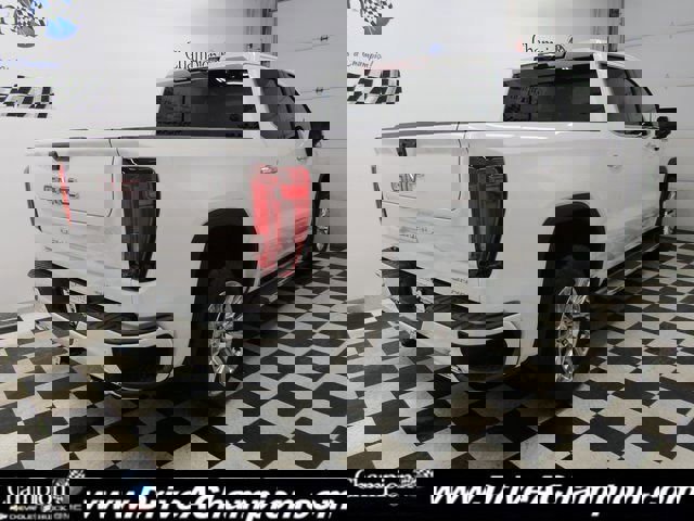 Certified 2025 GMC Sierra 1500 Denali image 16