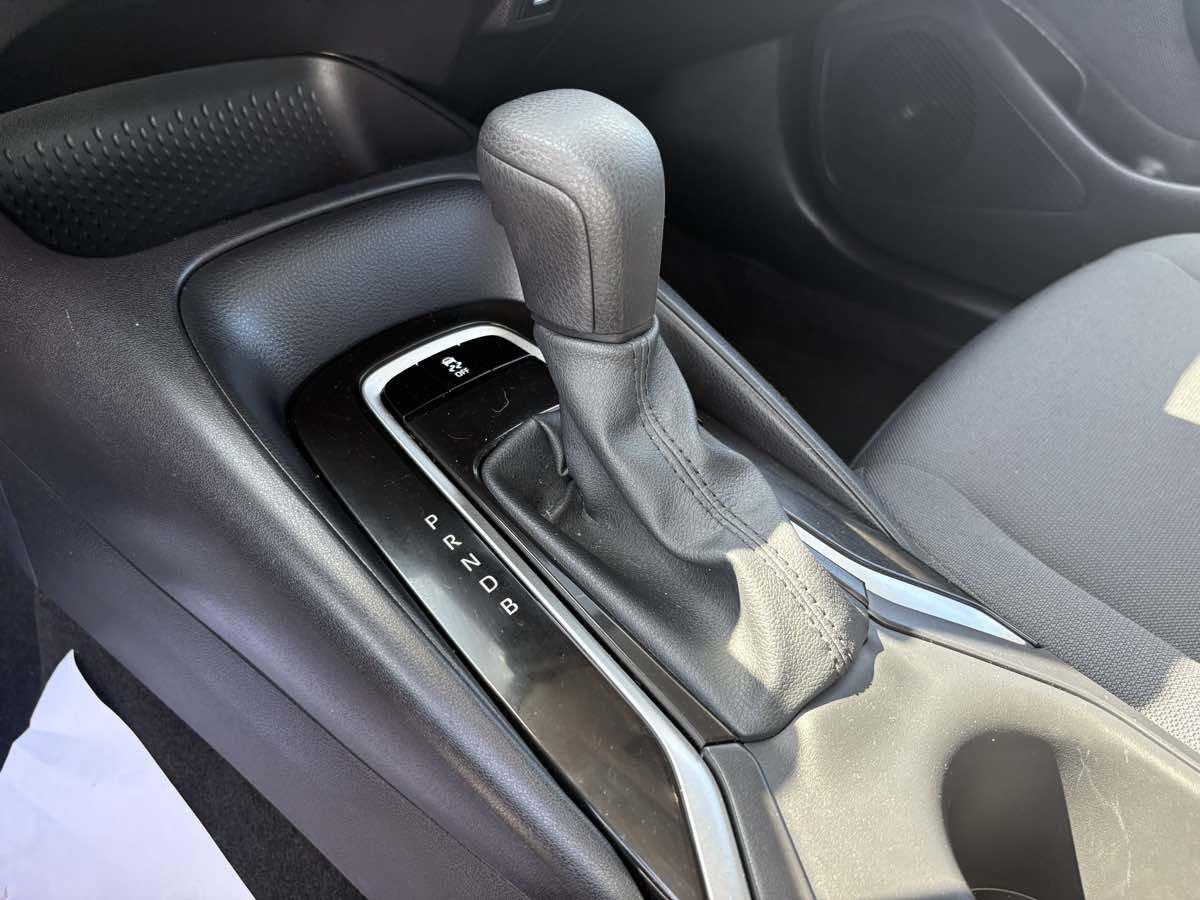 Used 2025 Toyota Corolla LE image 22