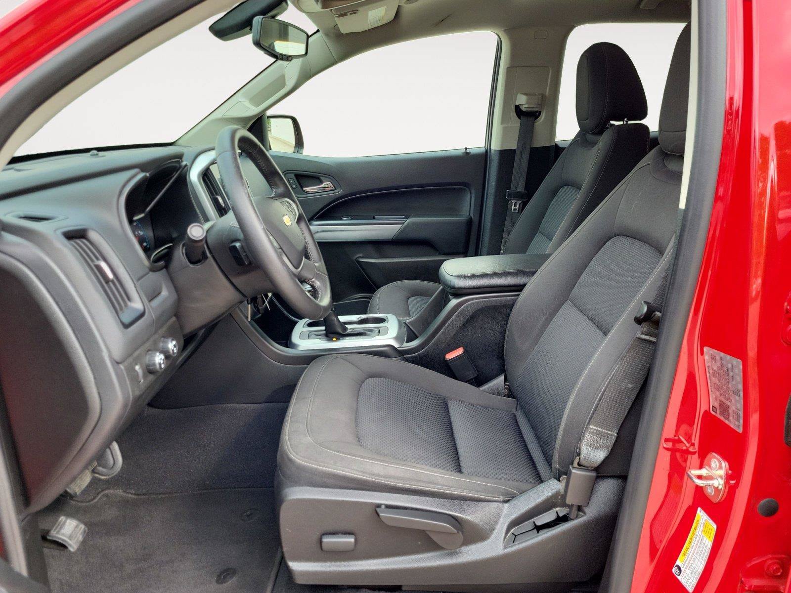 Used 2020 Chevrolet Colorado LT w/ LT Convenience Package AWD/4WD image 10