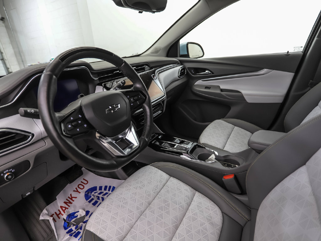 Used 2023 Chevrolet Bolt EUV Premier w/ Super Cruise Package FWD image 10
