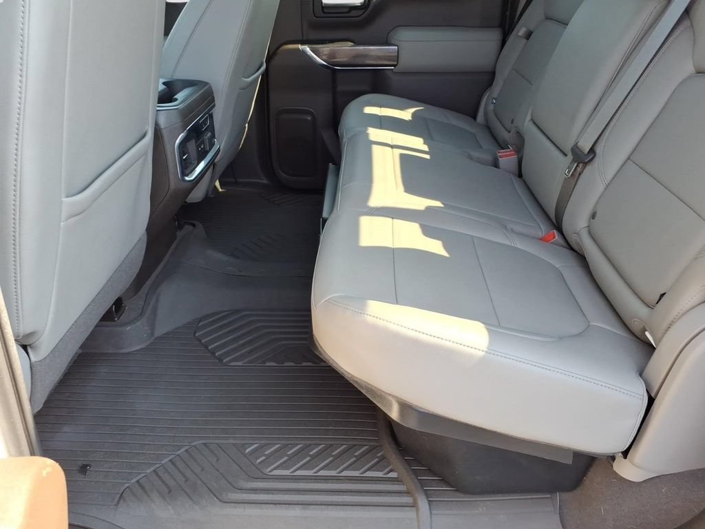 Used 2021 Chevrolet Silverado 1500 LTZ w/ Technology Package AWD/4WD image 14