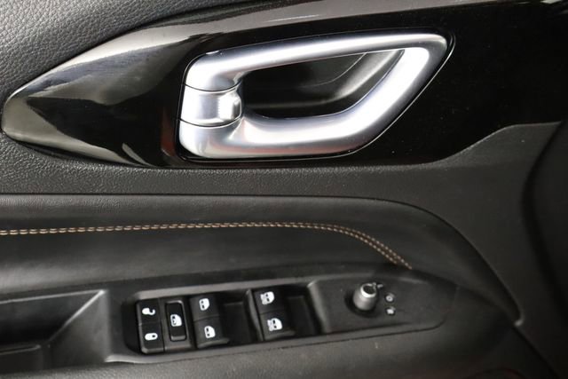 Used 2023 Jeep Compass Limited image 20