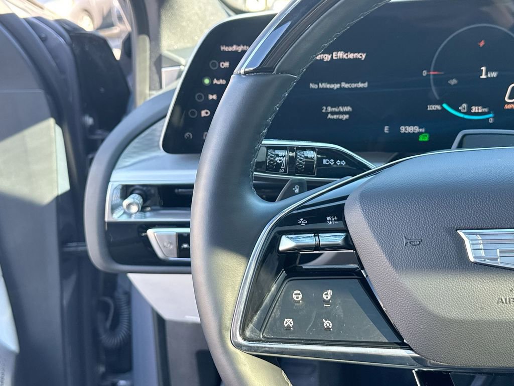 Used 2025 Cadillac Lyriq Luxury w/ LPO, Floor Liner Package image 17