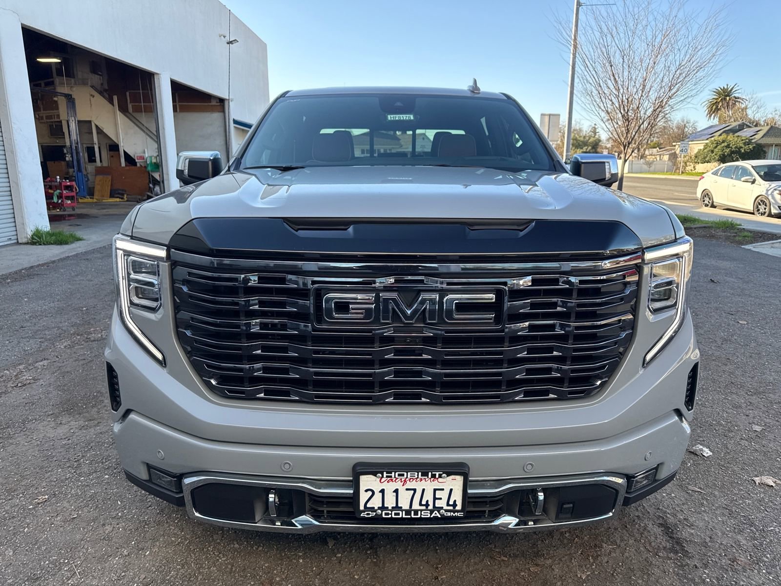 Used 2025 GMC Sierra 1500 Denali Ultimate image 8