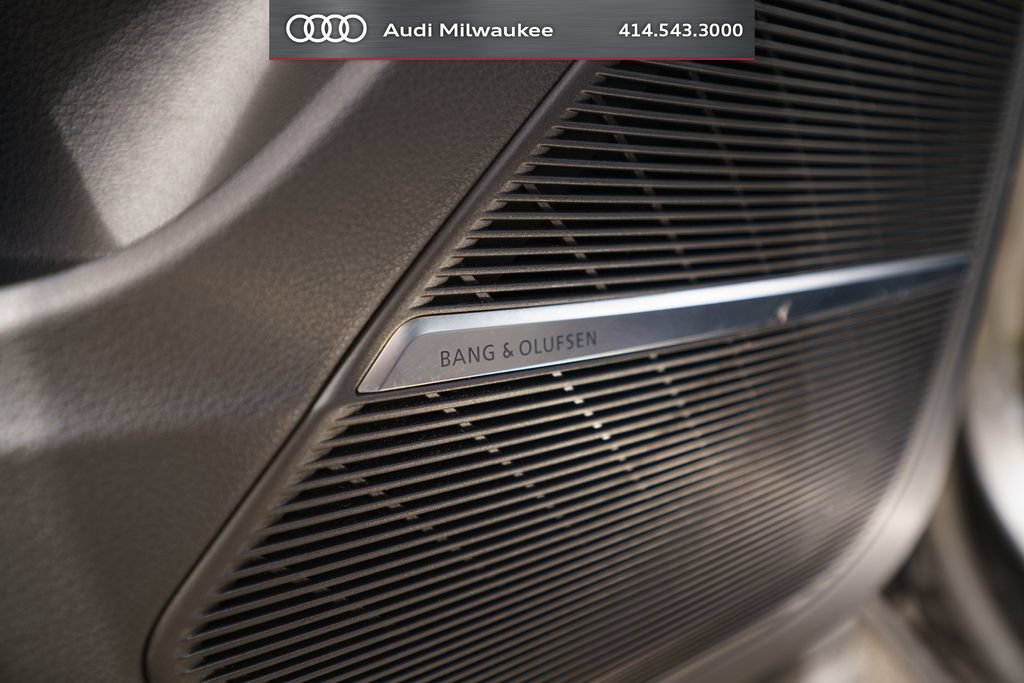 Used 2023 Audi Q7 3.0T Prestige w/ Prestige Package AWD/4WD image 21