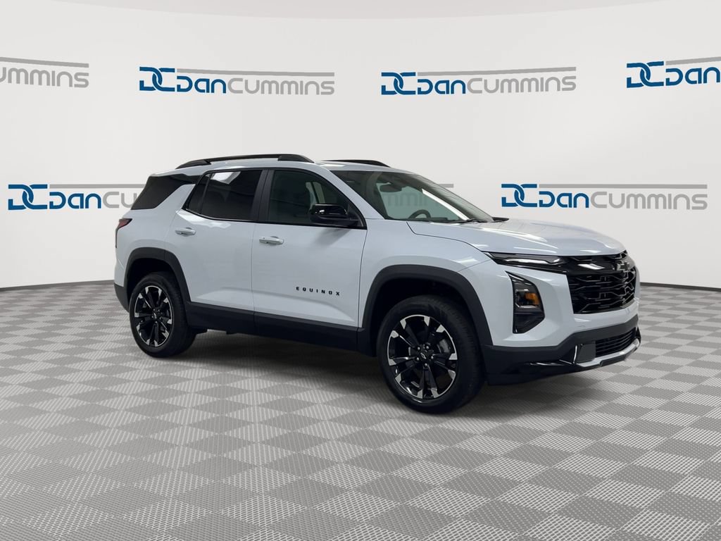 New 2026 Chevrolet Equinox RS FWD image 2