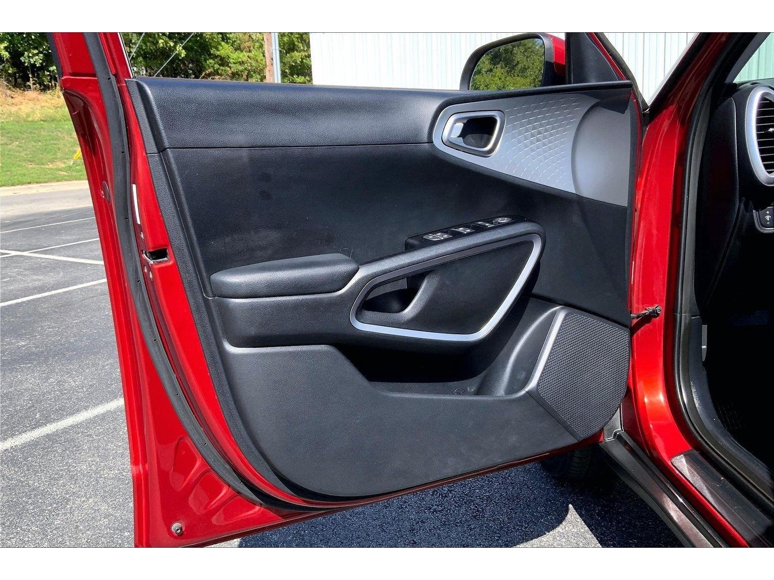 Used 2022 Kia Soul LX FWD image 20