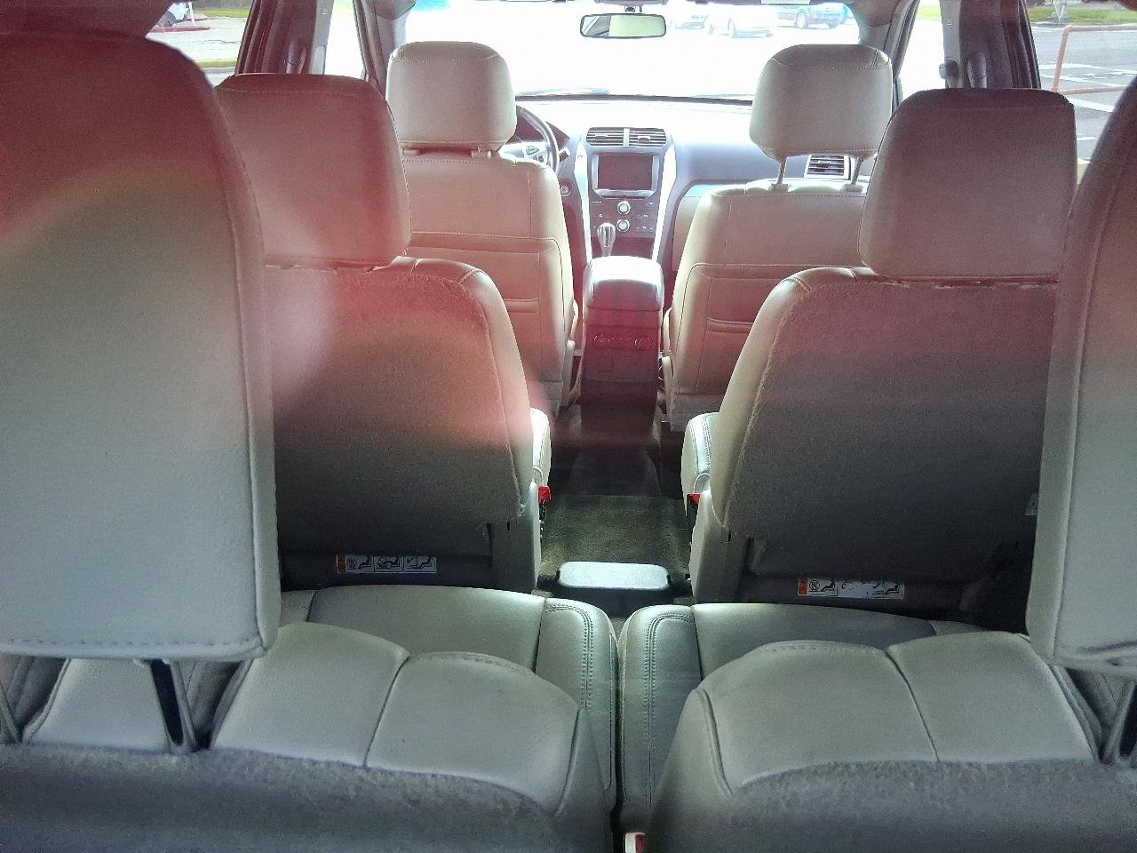 Used 2014 Ford Explorer XLT w/ Equipment Group 202A FWD image 11