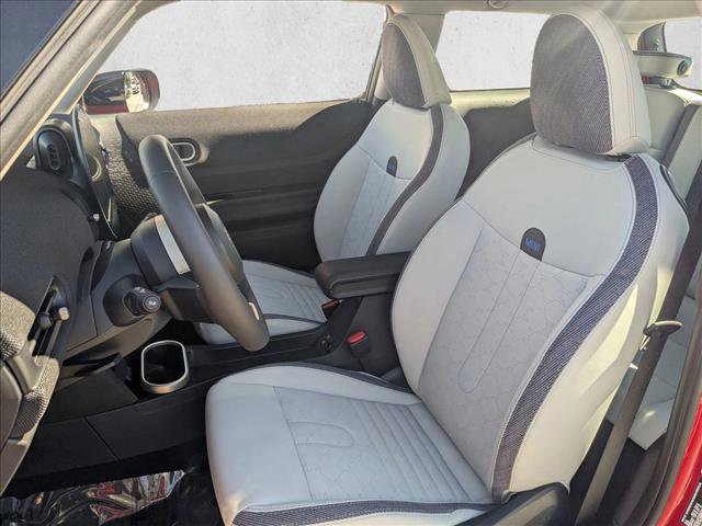 Certified 2025 MINI Cooper 2-Door Hardtop image 15