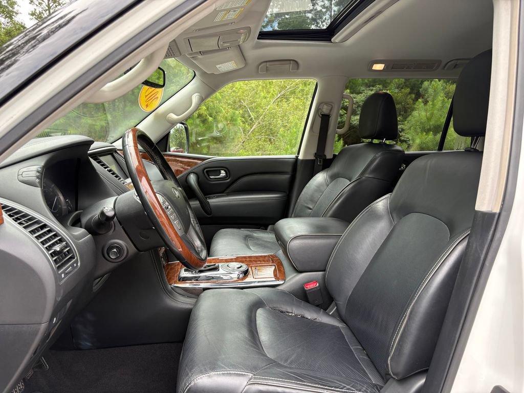Used 2019 INFINITI QX80 Luxe w/ All-Season Package RWD image 4