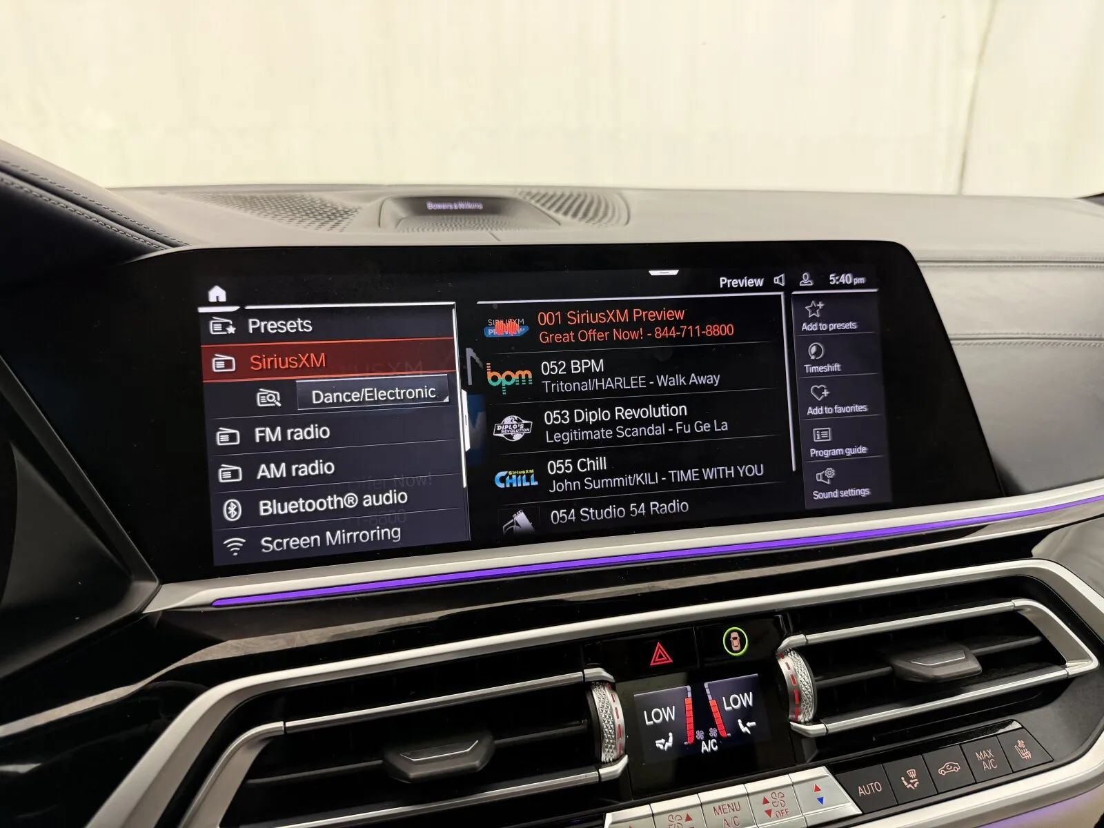 Used 2020 BMW X7 M50i w/ Executive Package AWD/4WD image 39