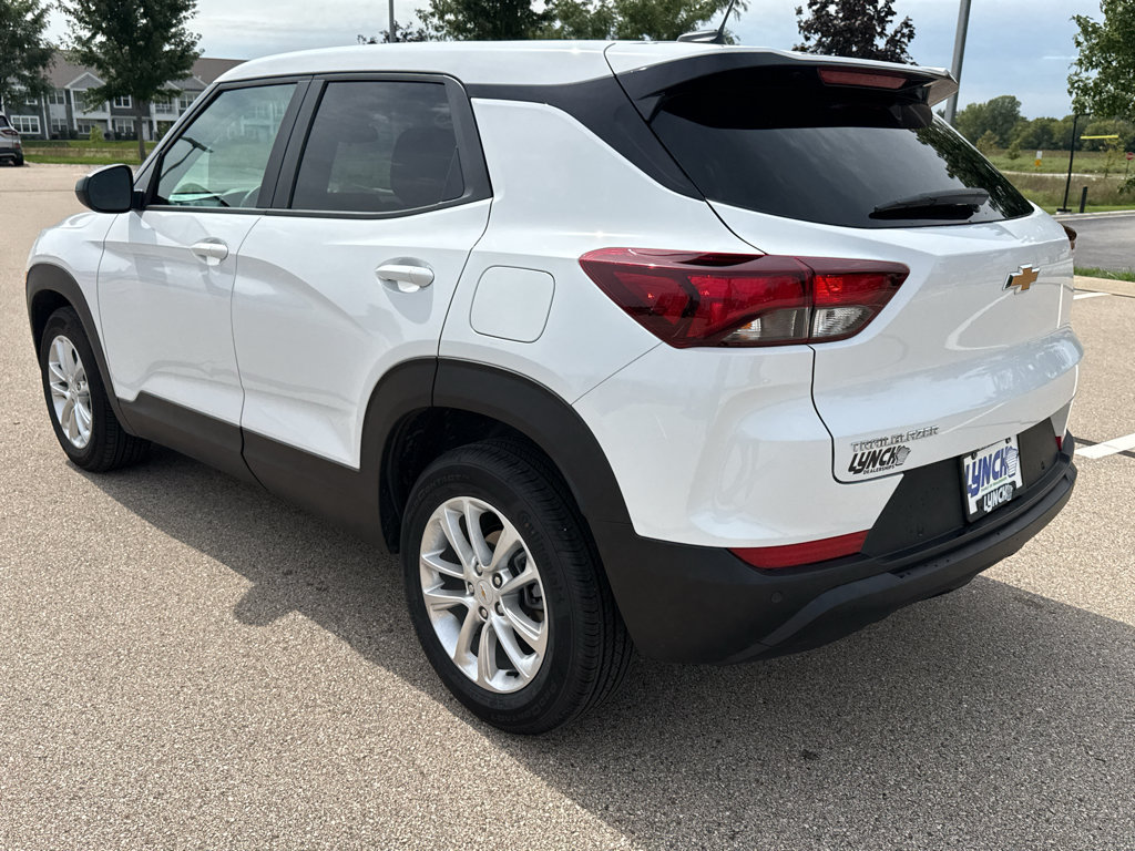 New 2026 Chevrolet TrailBlazer LS w/ LS Convenience Package FWD image 3