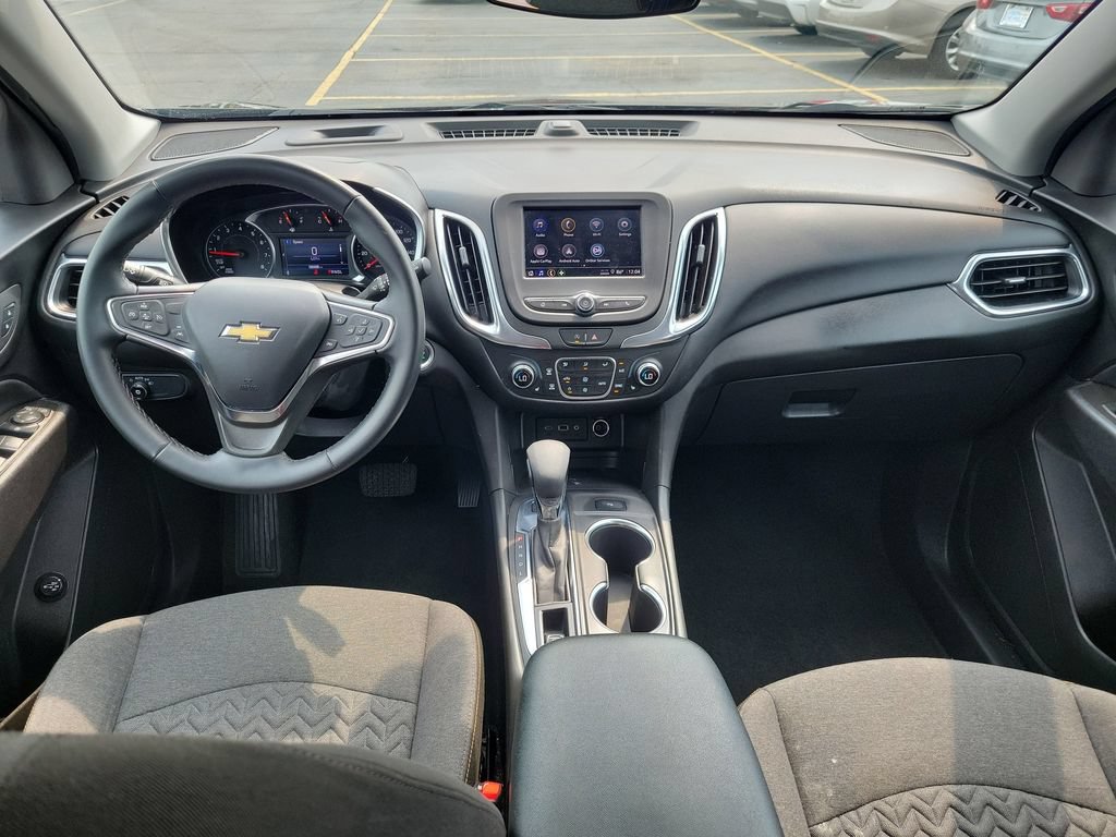Used 2024 Chevrolet Equinox LT AWD/4WD image 13