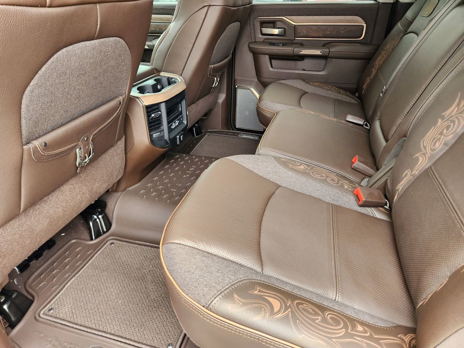 New 2026 RAM 3500 Longhorn image 25