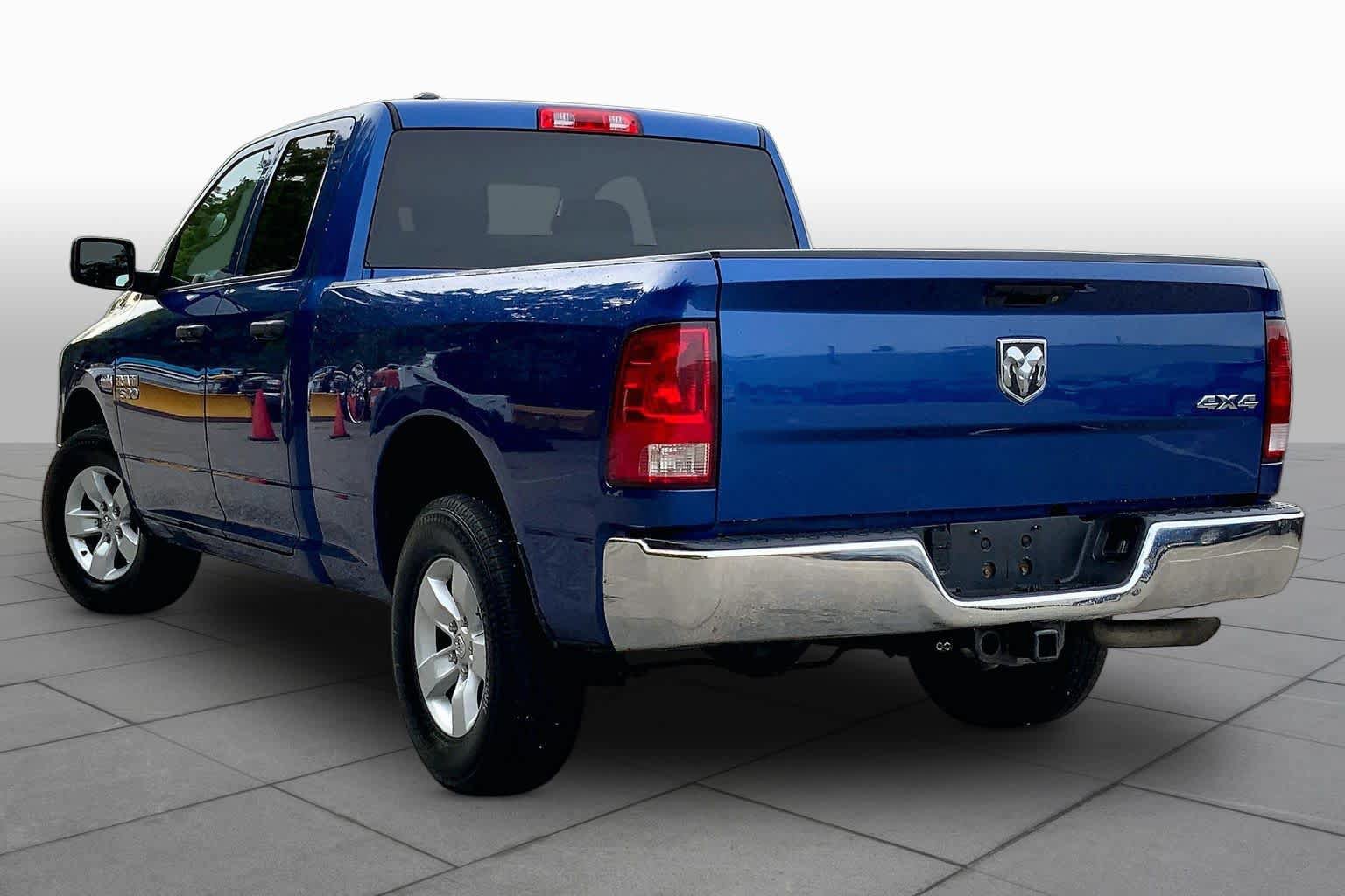 Used 2018 RAM 1500 ST w/ SXT Appearance Group AWD/4WD image 12