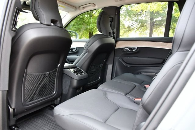 New 2026 Volvo XC90 B6 Plus w/ Protection Package Premier AWD/4WD image 16