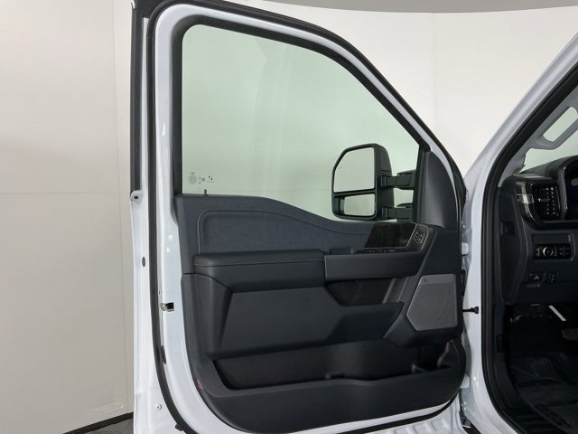 New 2026 Ford F350 Lariat image 16