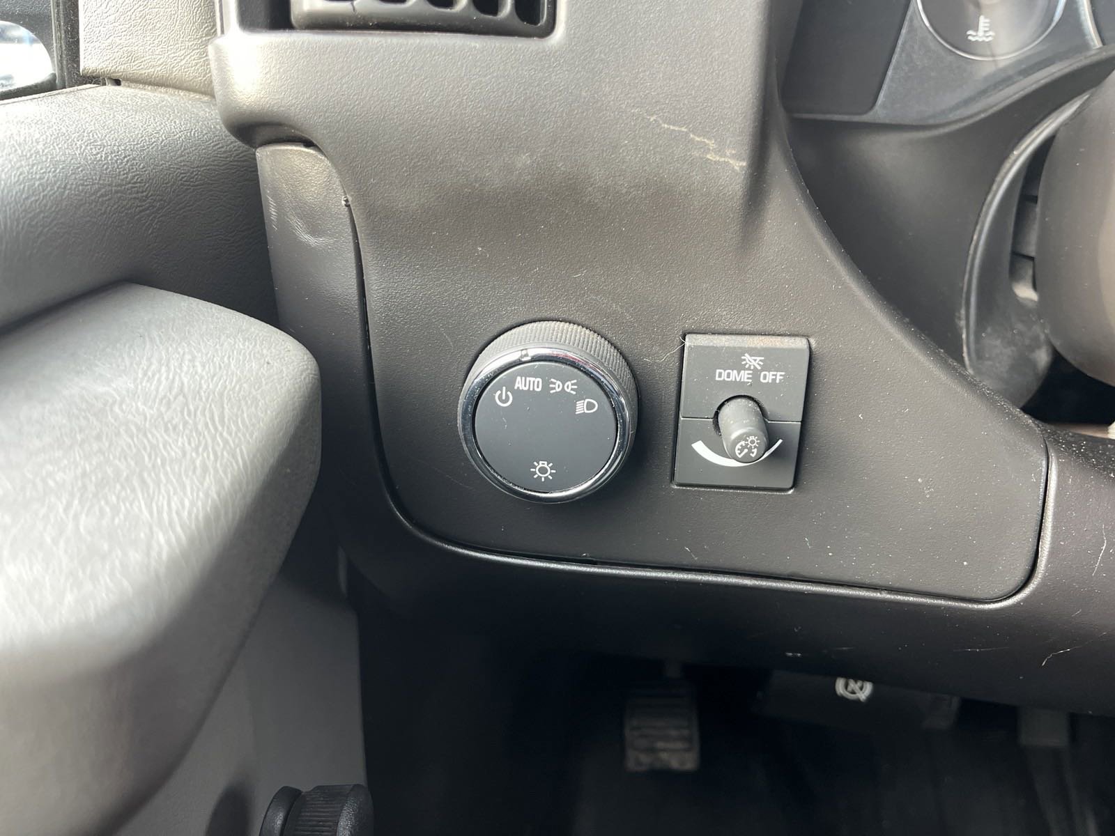 Used 2013 Chevrolet Express 2500 image 18