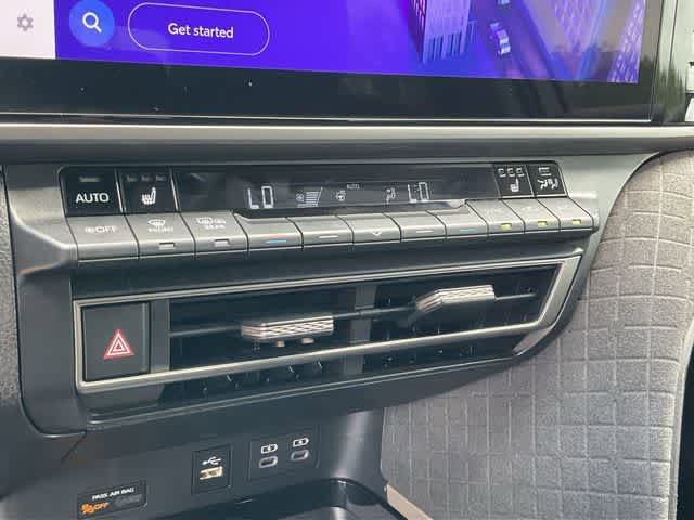 Certified 2025 Toyota Camry XLE FWD image 23