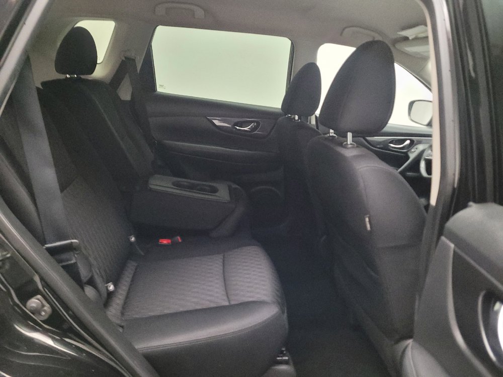 Used 2018 Nissan Rogue SV FWD image 19